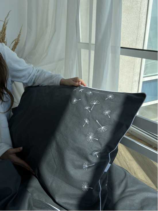 Blowball в темно-сірому кольорі з Ранфорсу