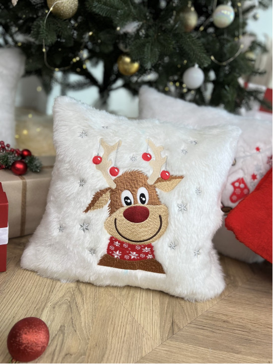 Deer in white декоративна подушка